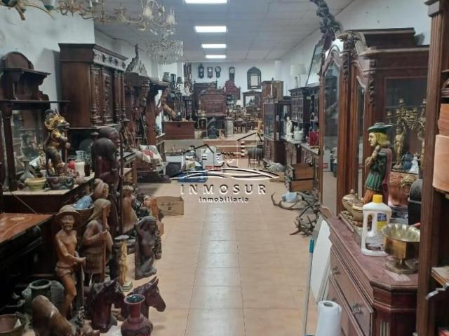 Local comercial en venta Lucena