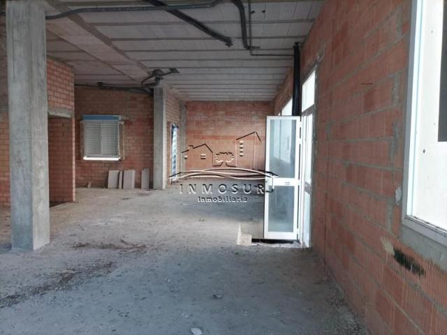 Local comercial en venta Lucena
