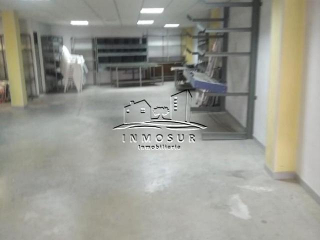 Local comercial en venta Lucena