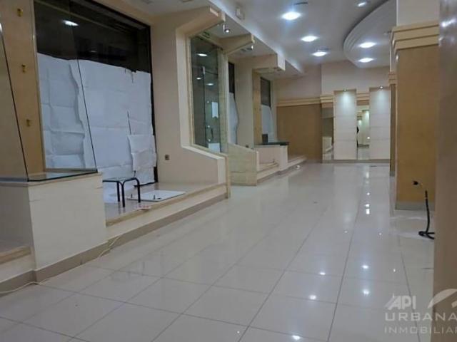 Local comercial en venta Lucena