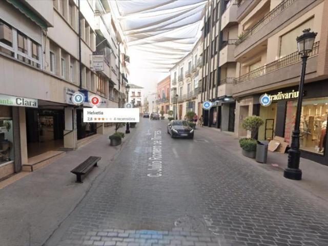 Local comercial en venta Lucena