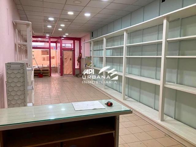 Local comercial en venta Lucena