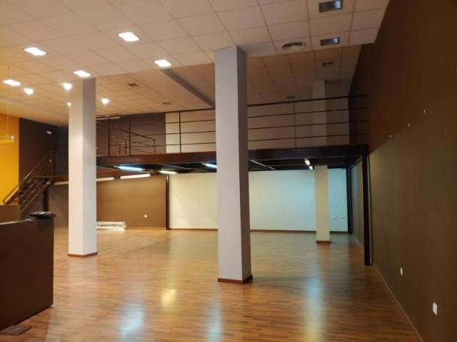 Local comercial en venta Moncada