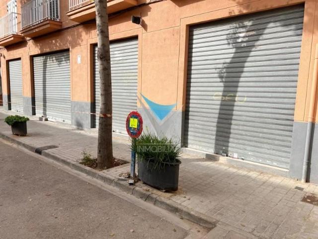 Local comercial en venta Manises