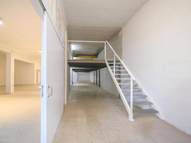 Local comercial en venta Manresa