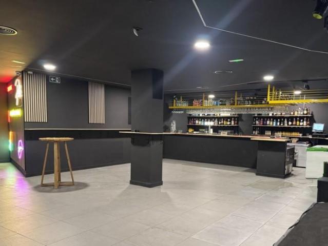 Local comercial en venta Marbella
