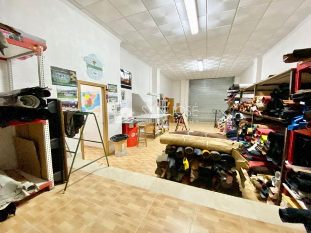 Local comercial en venta Novelda