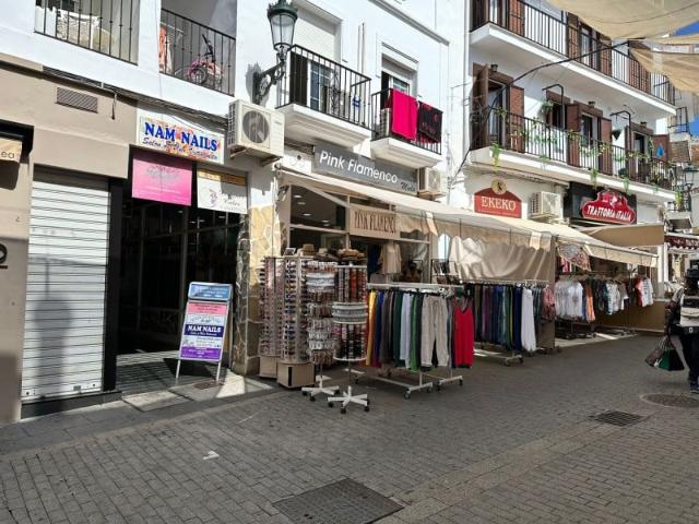 Local comercial en venta Nerja
