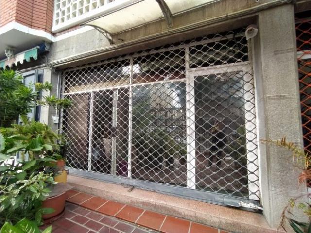 Local Comercial en Venta. Santa Monica, cerca del Farmatodo