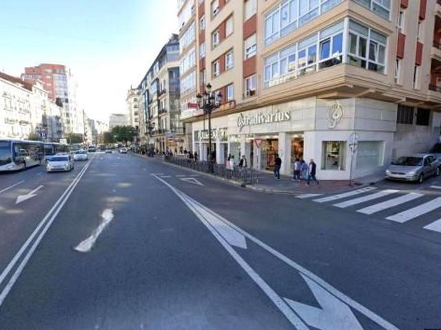 Local comercial en venta Santander