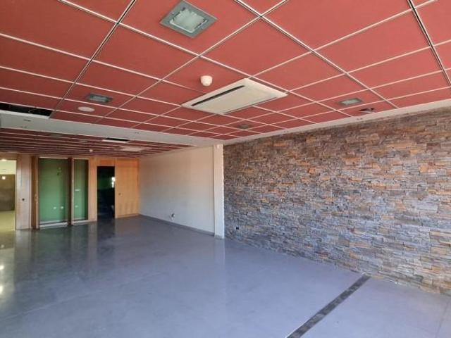 Local comercial en venta Santander