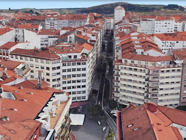 Local comercial en venta. SANTIAGO DE COMPOSTELA