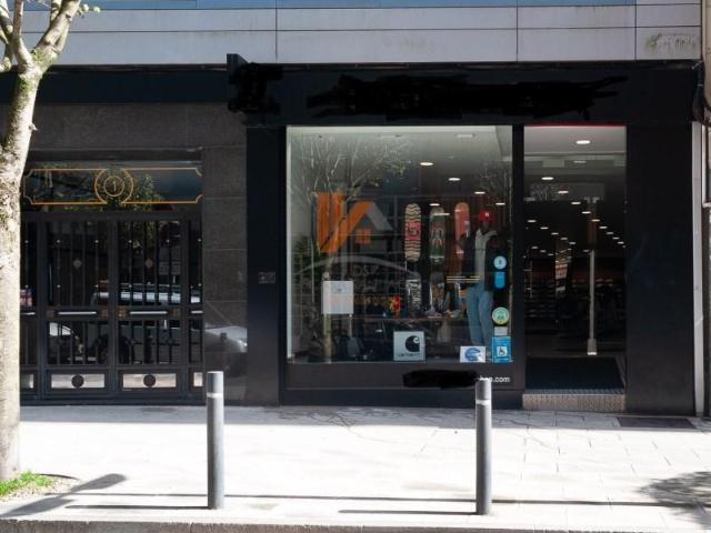 Local comercial en venta Santiago de Compostela