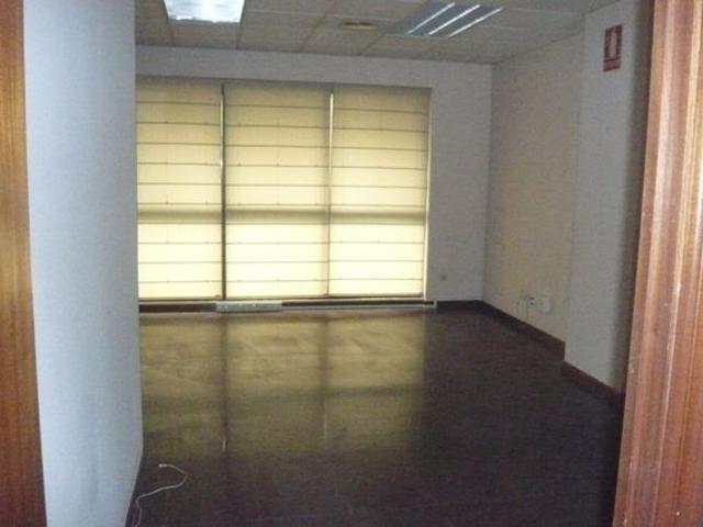 Local comercial en venta. SANTIAGO DE COMPOSTELA