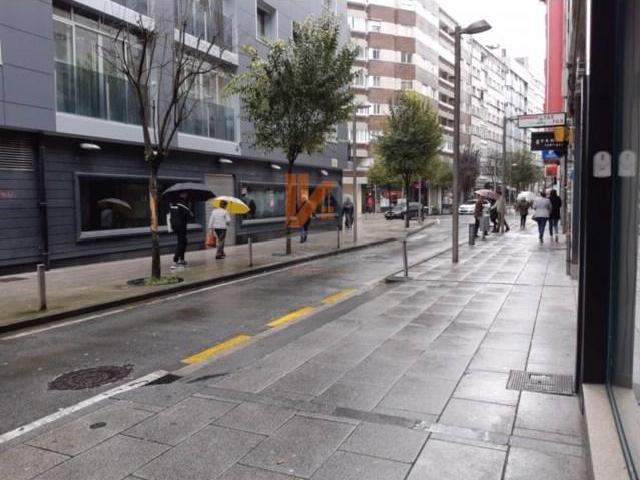 Local comercial en venta Santiago de Compostela