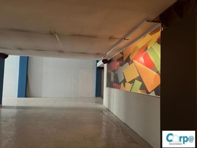 Local comercial en venta Pamplona