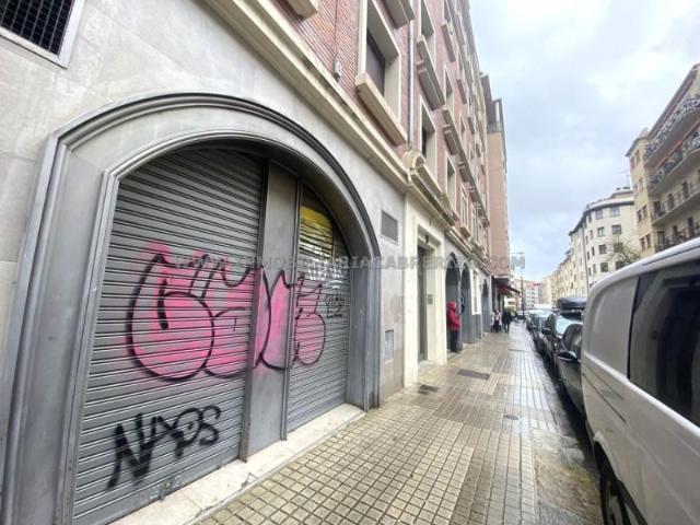Local comercial en venta Pamplona