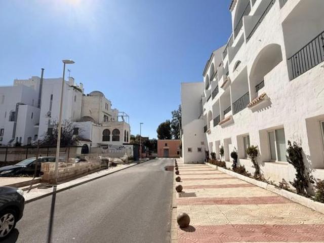 Local comercial en venta Roquetas de Mar