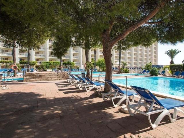 Local comercial en venta Roquetas de Mar