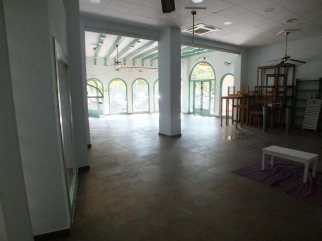 Local comercial en venta Roses