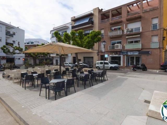 Local comercial en venta Roses