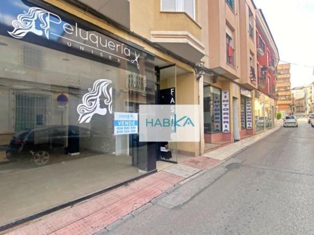 Local comercial en venta Totana