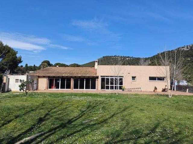 Local comercial en venta Torroella de Montgrí