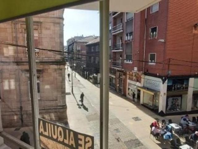 Local comercial en venta Torrelavega