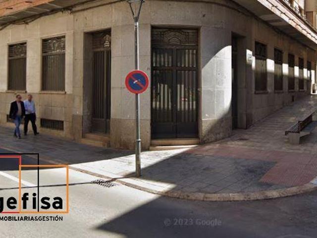 Local comercial en venta Valdepeñas