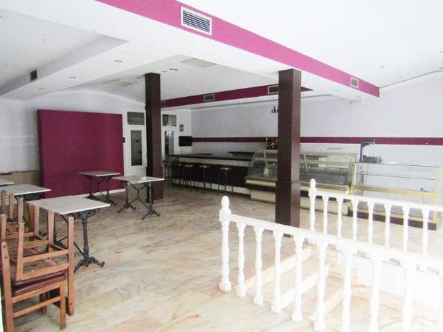 Local comercial en venta Valdepeñas