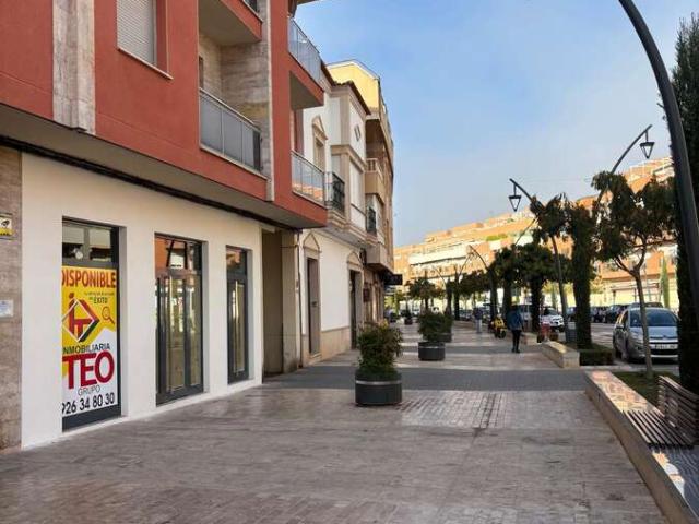 Local comercial en venta Valdepeñas