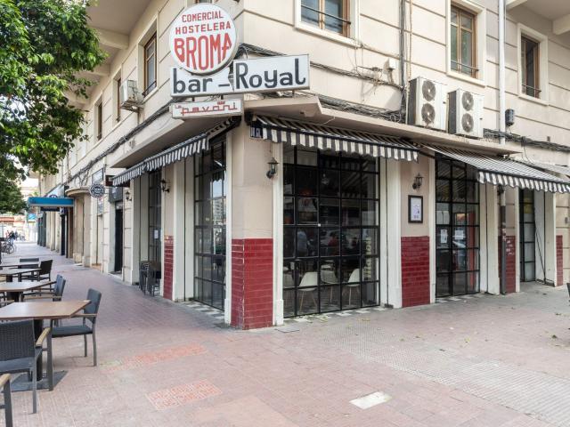 Local comercial en venta. VALENCIA
