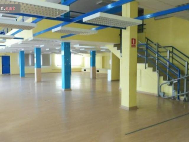 Local comercial en venta Vilanova i la Geltrú