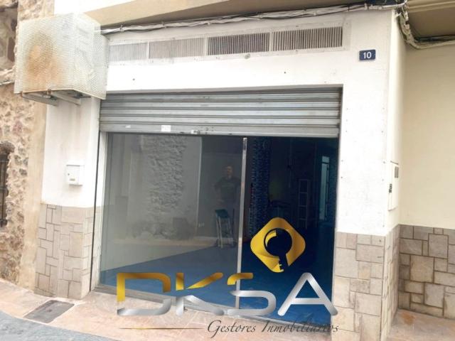Local comercial en venta y/o alquiler en el centro de Artana
