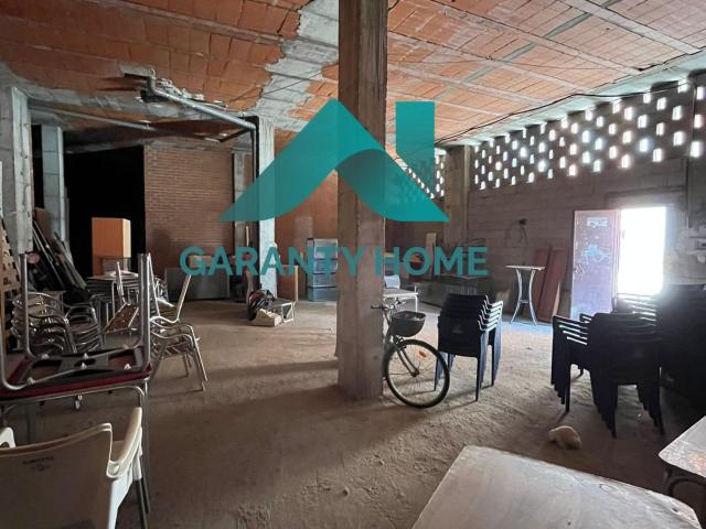 LOCAL COMERCIAL EN VENTA – ZONA AVENIDA DE LA CONSTITUCIÓN, CÁCERES ✨