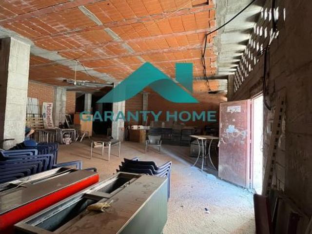 ? LOCAL COMERCIAL EN VENTA – ZONA AVENIDA DE LA CONSTITUCIÓN, CÁCERES ✨