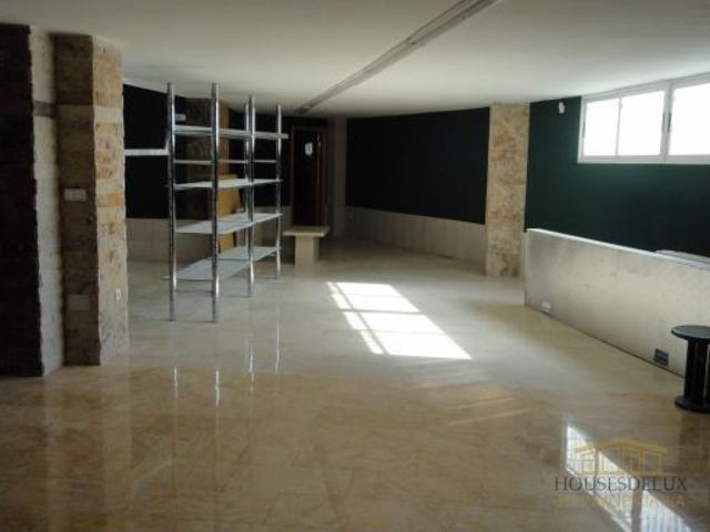 Local comercial en Villajoyosa con rentabilidad