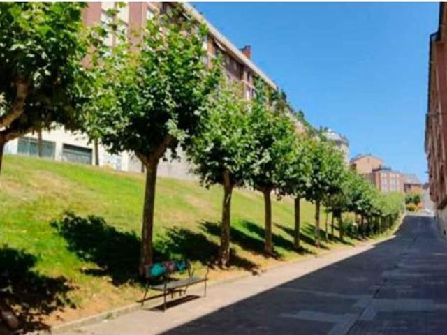 LOCAL COMERCIAL EN ZONA ALTA DE PONFERRADA