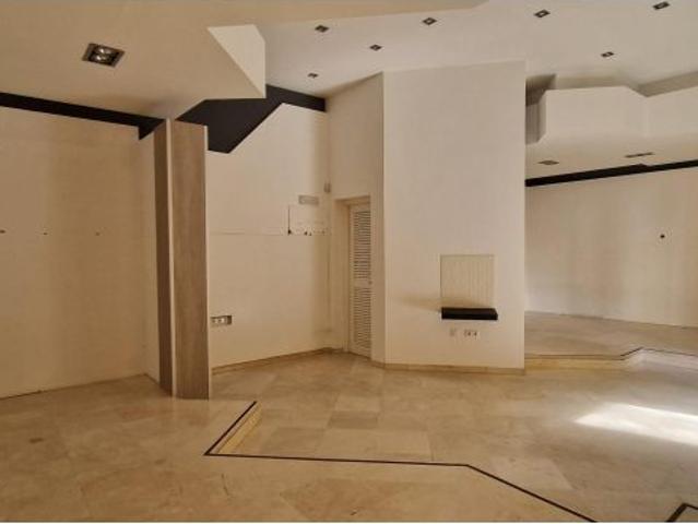 Local comercial en zona centro en Calle Santo Domingo junto a Plaza Aladro