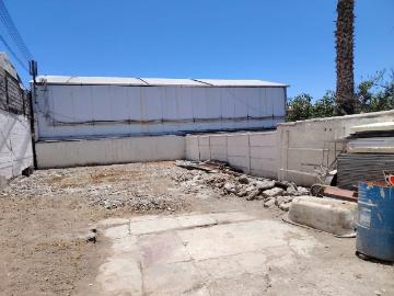 Local comercial frente la recova | espacios por clf 100.00 en La Serena