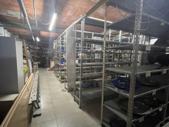 LOCAL COMERCIAL IDEAL PARA GRAN NEGOCIO EN 2 PLANTAS EN BENDORM CENTRO