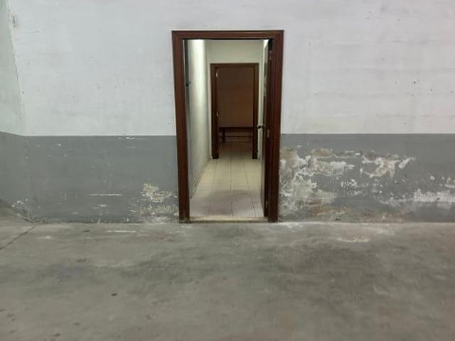 LOCAL COMERCIAL JUNTO A DOS NAVES EN VENTA, TOTAL 1042 METROS