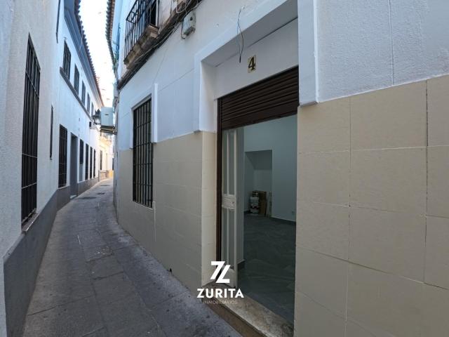 Local comercial junto a Plaza de la Compañía