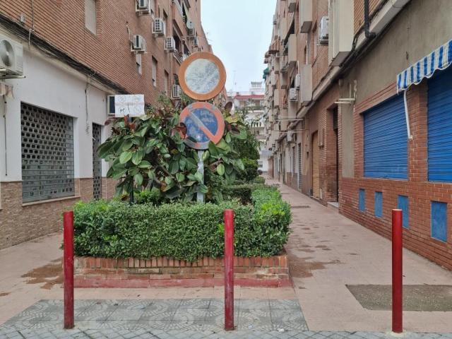 LOCAL COMERCIAL JUNTO AL MARRUBIAL! IDEAL PARA CONVERTIR EN VIVIENDA! POSIBILIDAD DE ENTREGAR ACABADA
