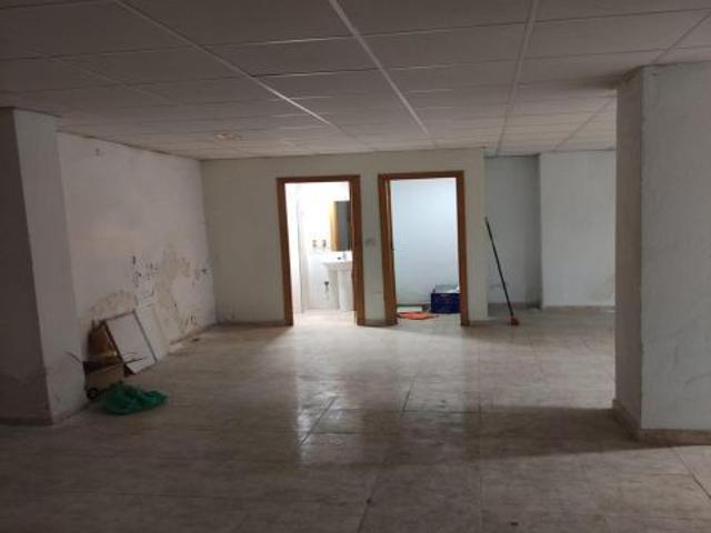 LOCAL COMERCIAL JUNTO AVD FLORIDABLANCA