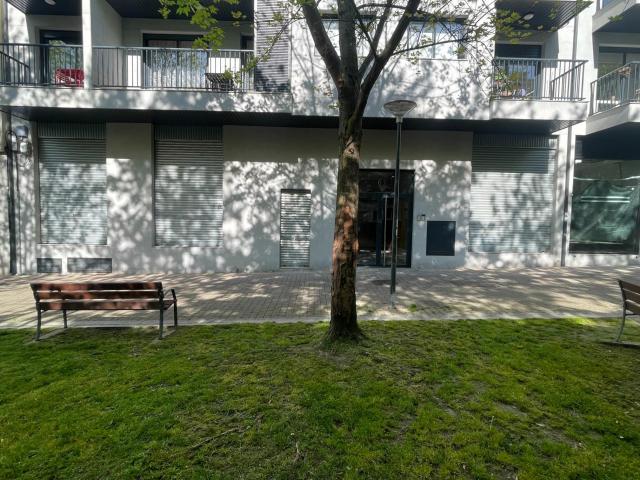 local comercial obra nueva zona Veintiuno