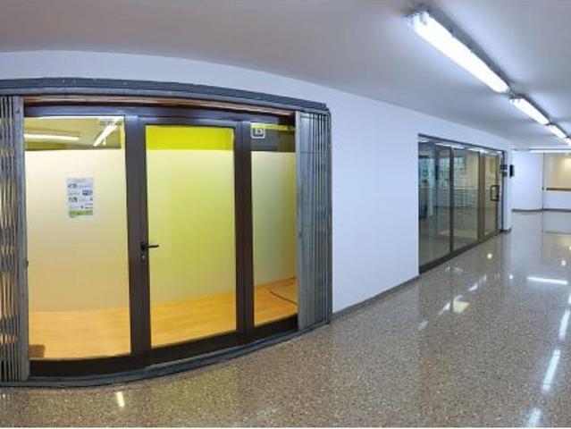 LOCAL COMERCIAL OFICINA SITUADO EN EL CENTRO DE VIELHA