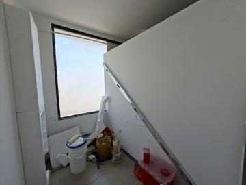 Local comercial / los andes / 207m / divisiones/ 1 baño / planta alta | espacios por usd 5523.00 en Belisario Porras