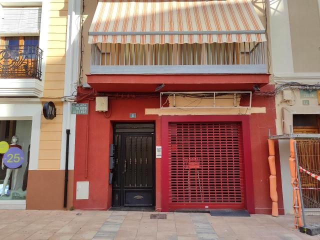 LOCAL COMERCIAL MUY CENTRICO