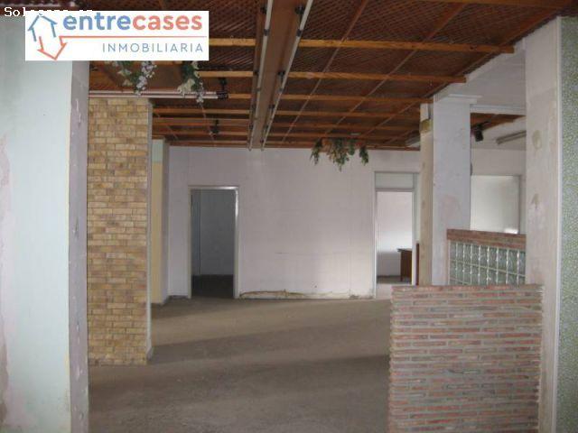 LOCAL COMERCIAL SAGUNTO AMPLIO